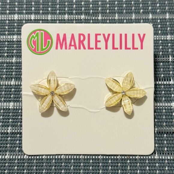 NEW | MARLEYLILLY | White Plumeria Flower Stud Earrings - Picture 1 of 2